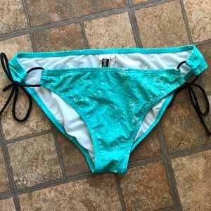 🌻3/$20🌻Roxy bikini bottoms teal “acid wash”